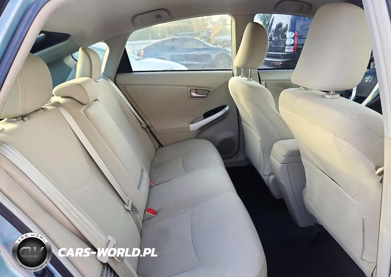 2013 Toyota Prius Two VIN:JTDKN3DU9D5694494 - 10