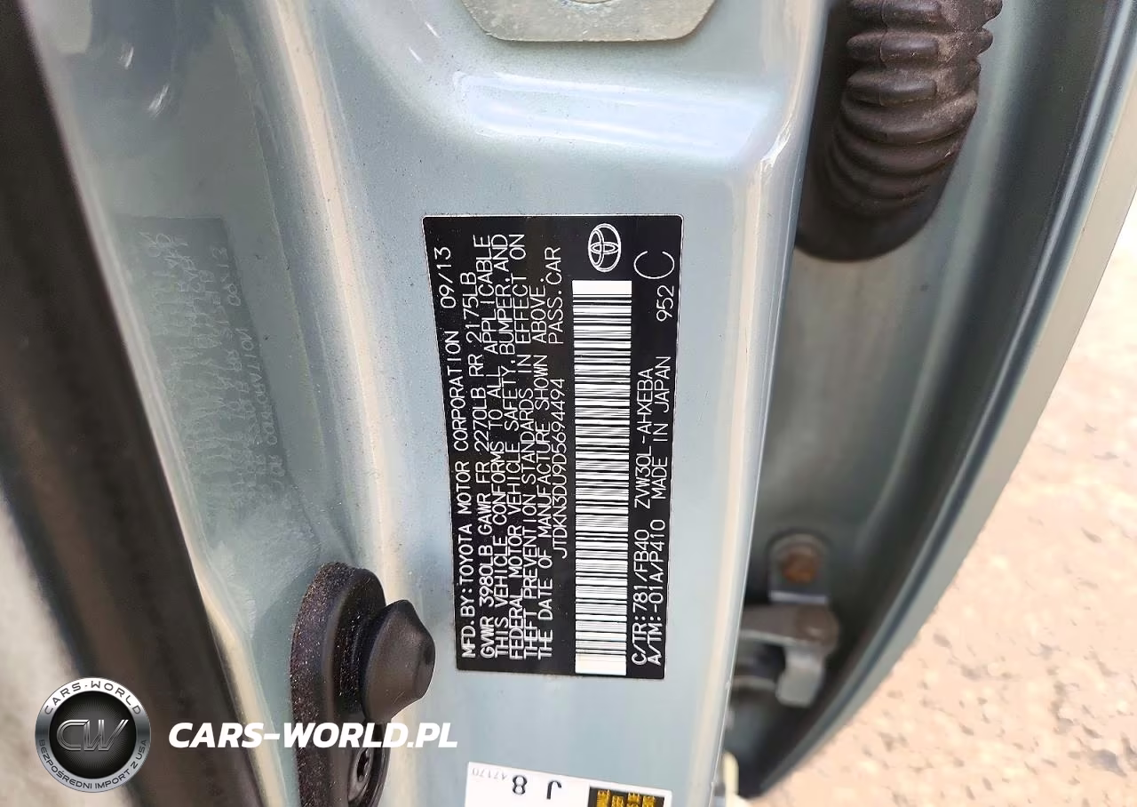 2013 Toyota Prius Two VIN:JTDKN3DU9D5694494 - 12
