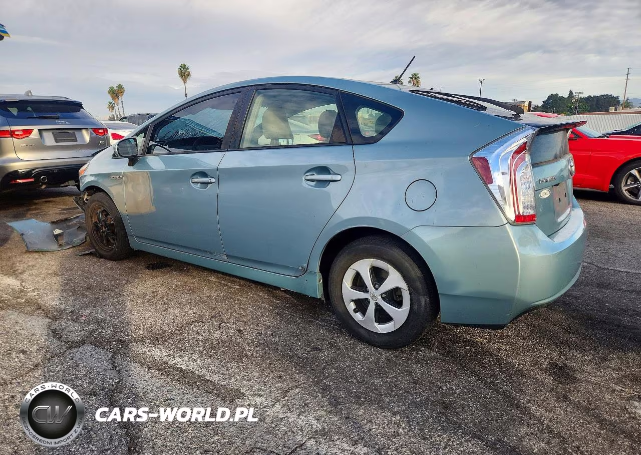 2013 Toyota Prius Two VIN:JTDKN3DU9D5694494 - 2