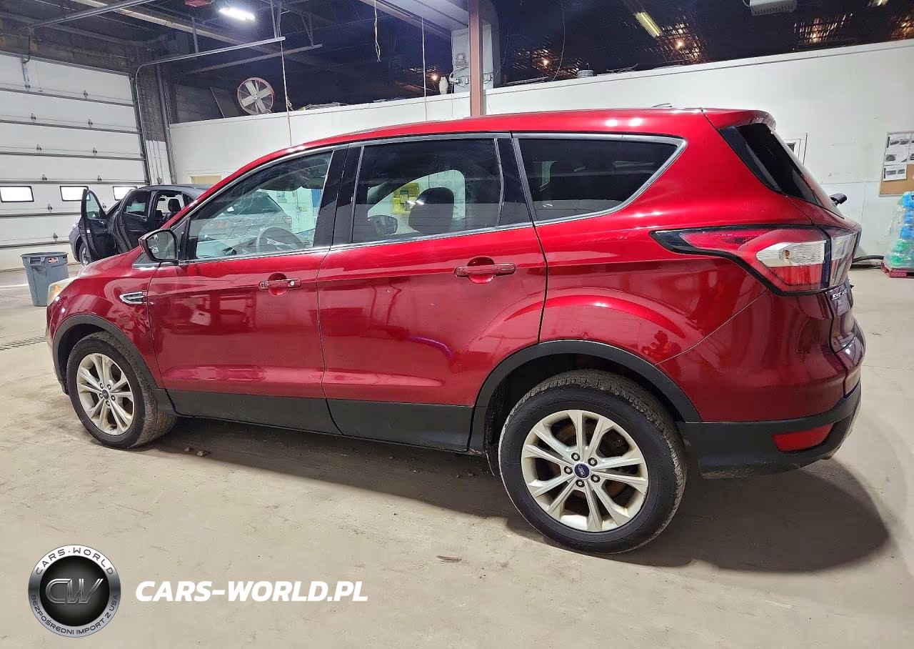 2017 Ford Escape Se VIN:1FMCU0GDXHUD93581 - 2