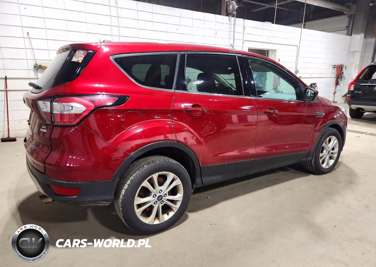 2017 Ford Escape Se VIN:1FMCU0GDXHUD93581 - 3