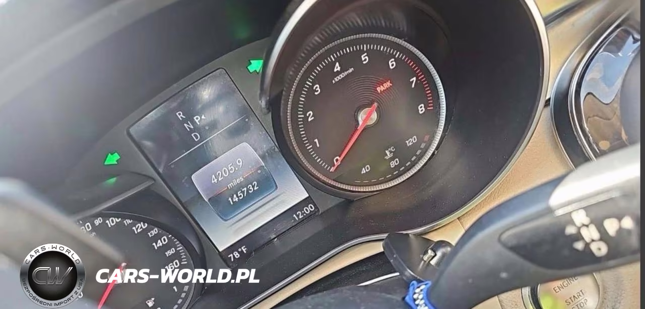 2017 Mercedes-Benz C 300 4Matic VIN:55SWF4KBXHU216920 - 8