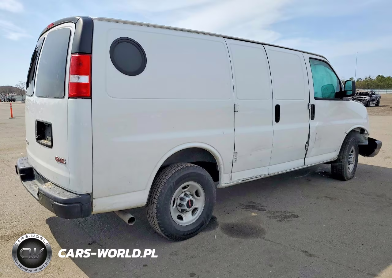 2023 GMC Savana 2500 Cargo Delivery Van VIN:1GTW7AFP4P1134921 - 3