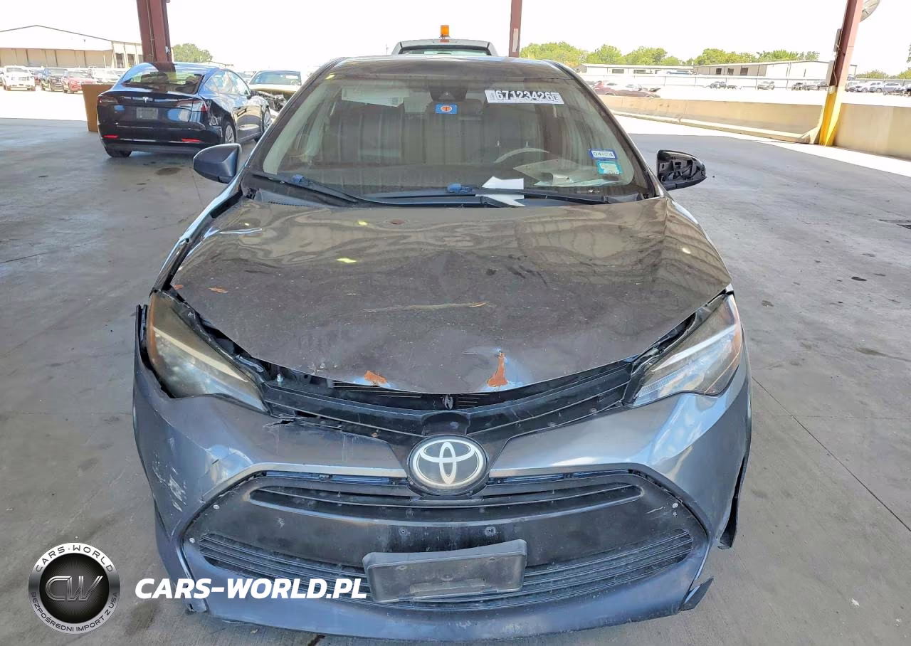 2018 Toyota Corolla Le VIN:2T1BURHE0JC009547 - 5
