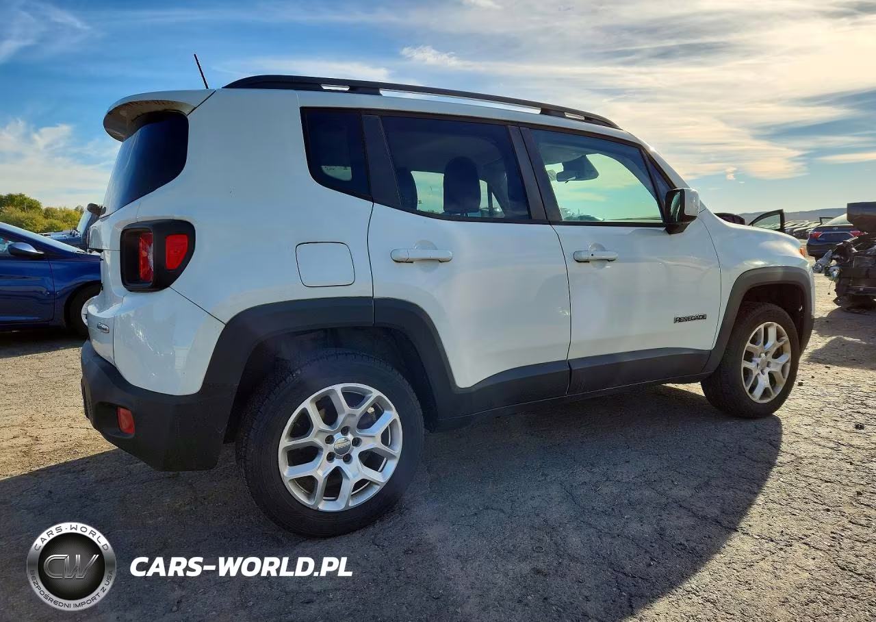 2015 Jeep Renegade Latitude VIN:ZACCJBBT2FPB79058 - 3
