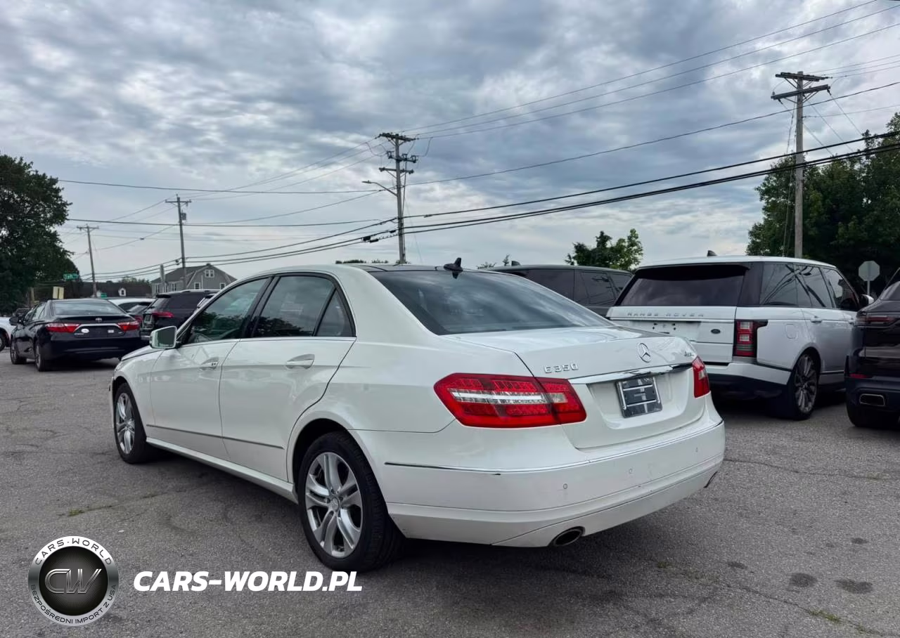 2011 Mercedes-Benz E 350 4Matic VIN:WDDHF8HB7BA349889 - 3
