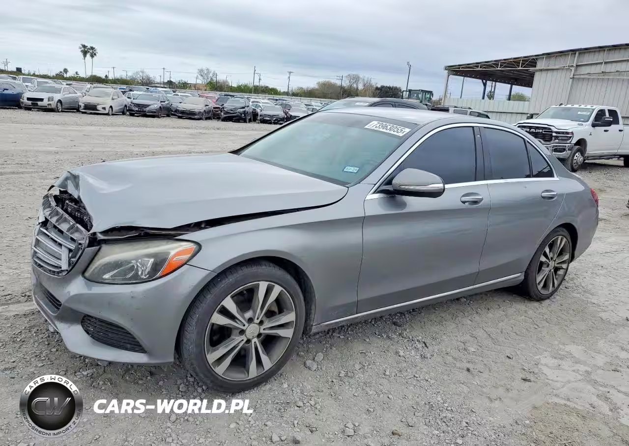 2015 Mercedes-Benz C 300
