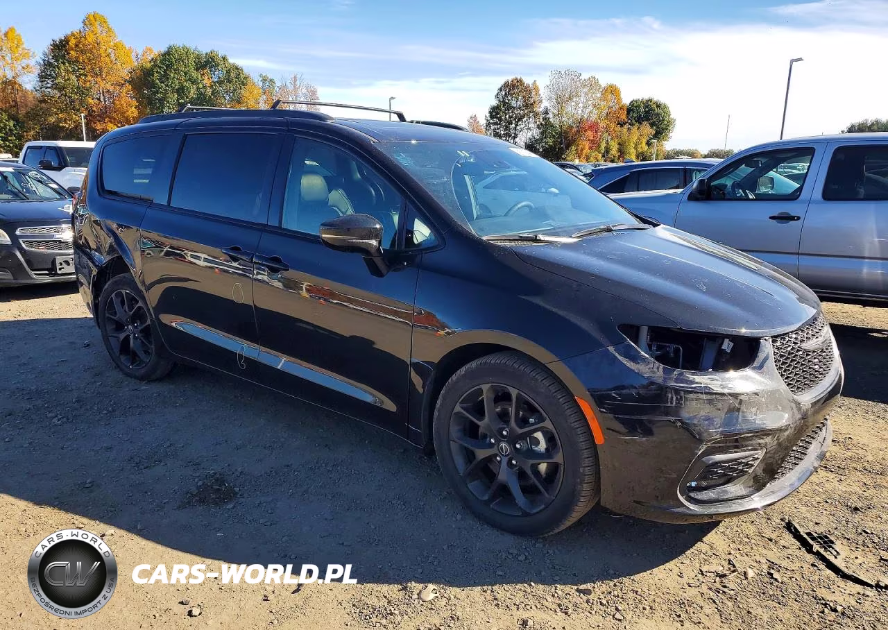 2025 Chrysler Pacifica Limited VIN:2C4RC1GG0SR578048 - 4