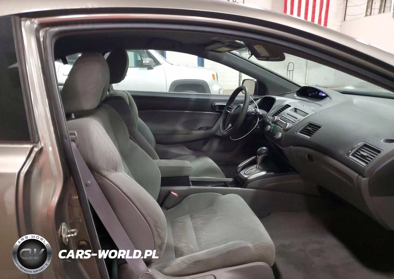 2007 Honda Civic Lx VIN:2HGFG12677H528011 - 10
