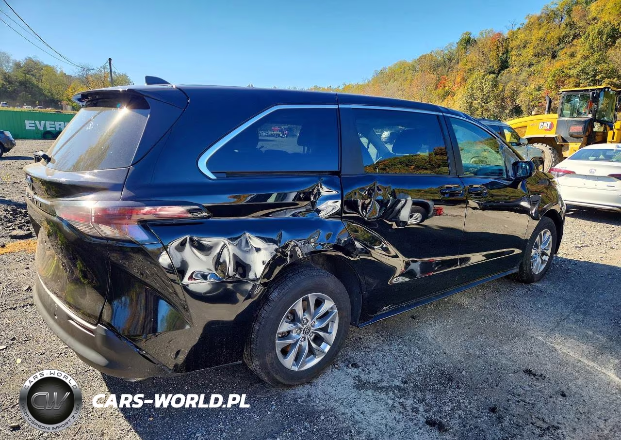 2024 Toyota Sienna Le VIN:5TDKRKEC4RS188917 - 3