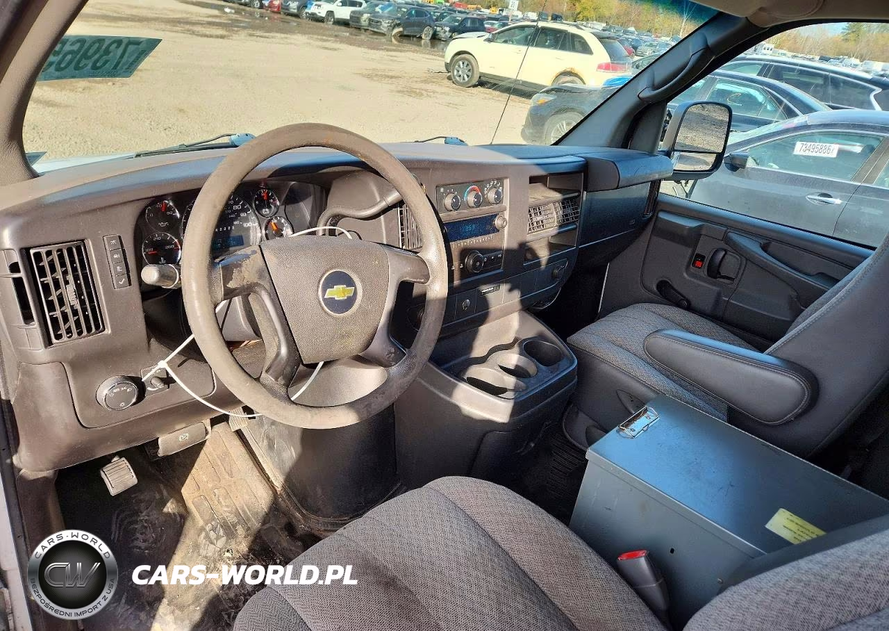 2010 Chevrolet Express G1500 VIN:1GCUGADX1A1182054 - 8