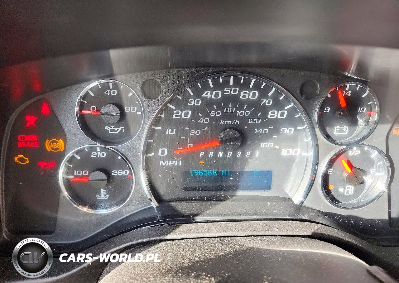2010 Chevrolet Express G1500 VIN:1GCUGADX1A1182054 - 9