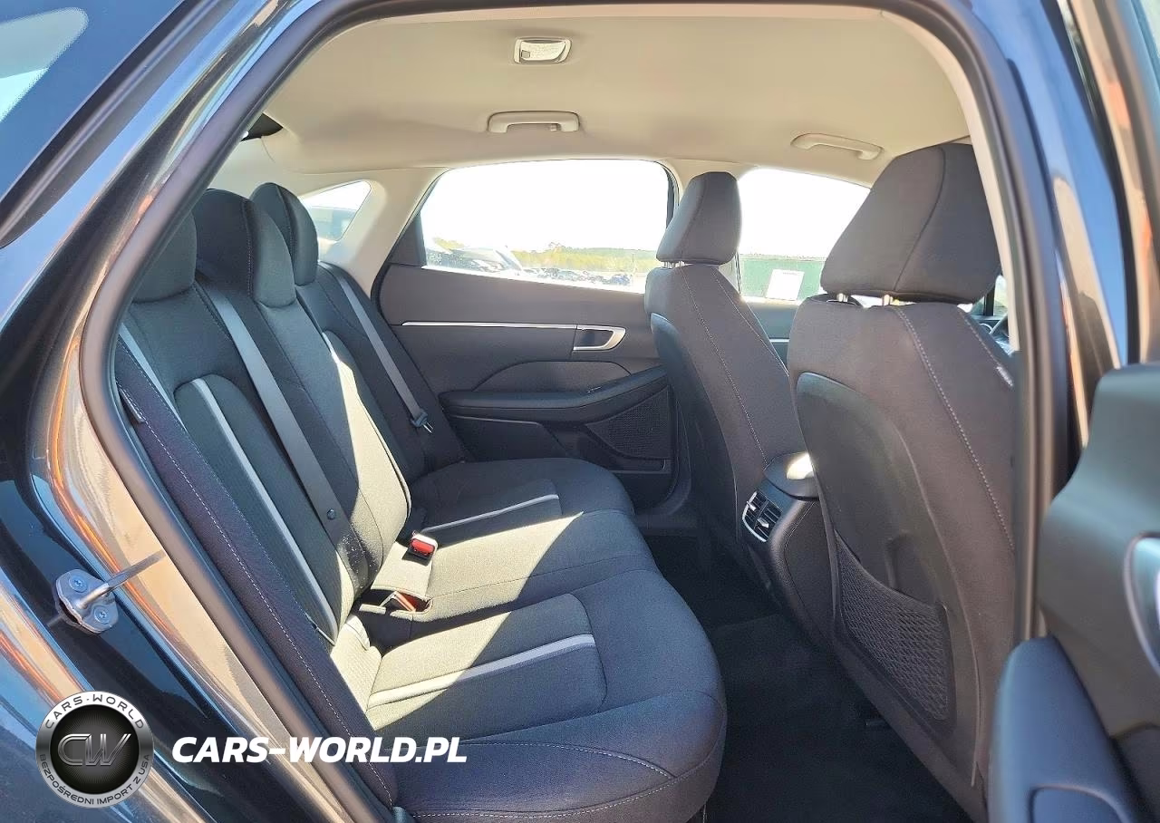 2026 Hyundai Sonata Hybrid Blue VIN:KMHL24JJ6TA164062 - 10