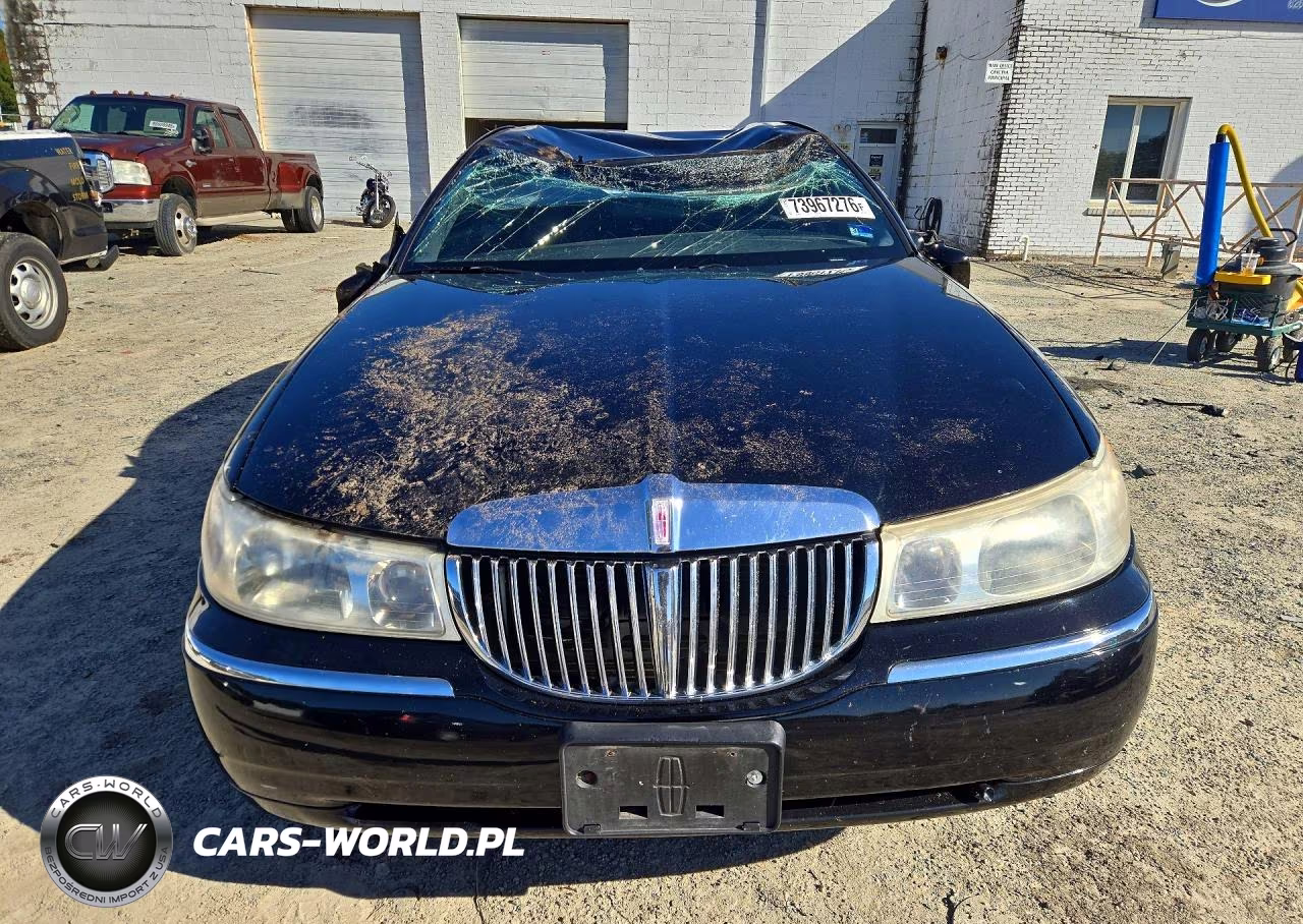 2000 Lincoln Town Car Executive VIN:1LNHM81W5YY765948 - 5
