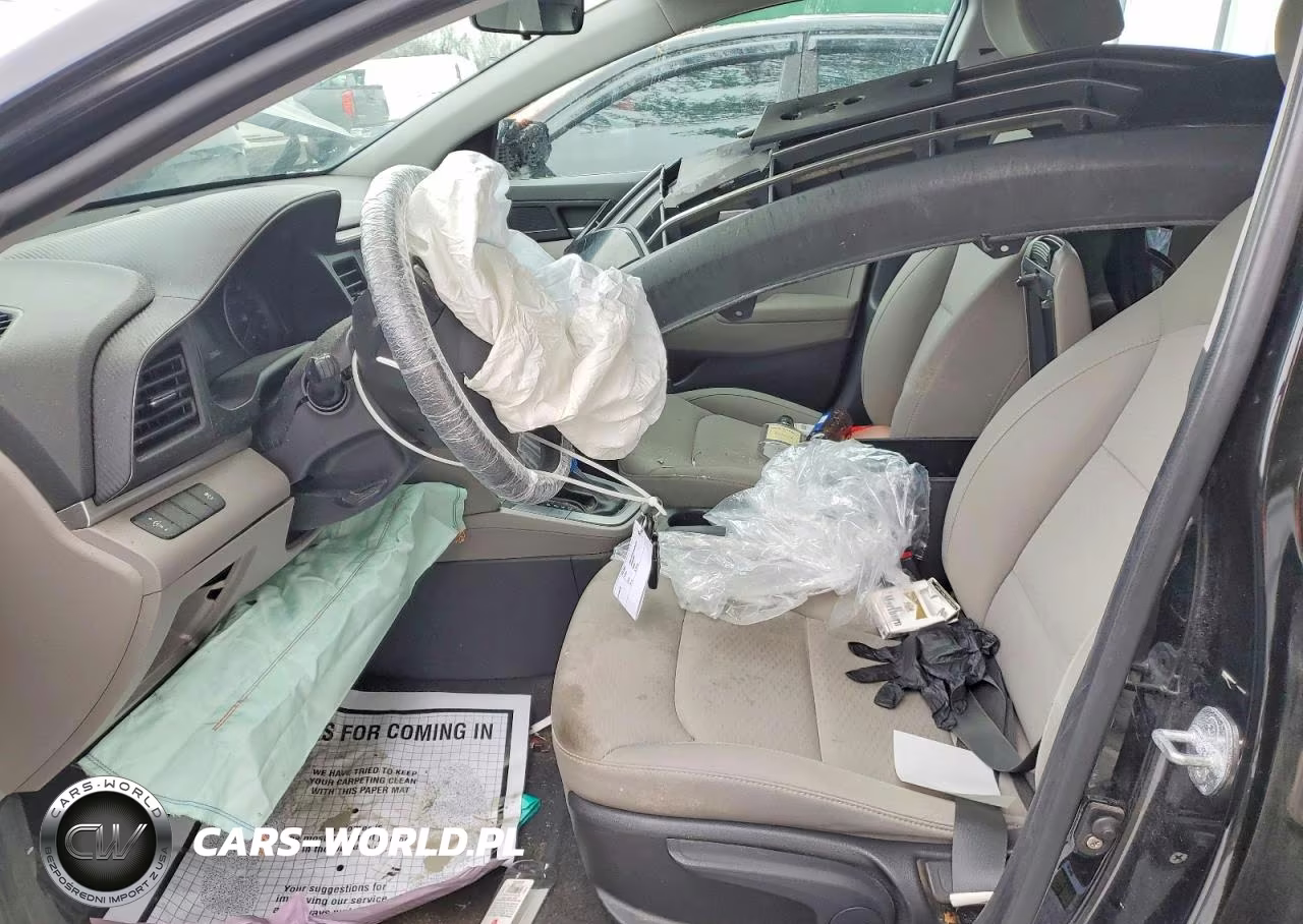 2019 Hyundai Elantra Se VIN:KMHD74LF9KU792354 - 7
