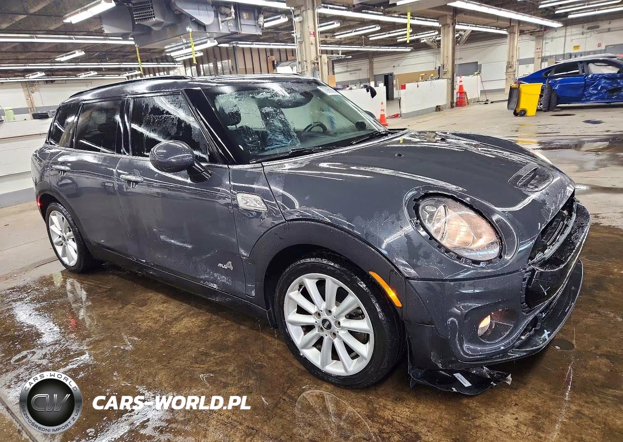2017 Mini Cooper S Clubman All4 VIN:WMWLU5C54H2E82199 - 4