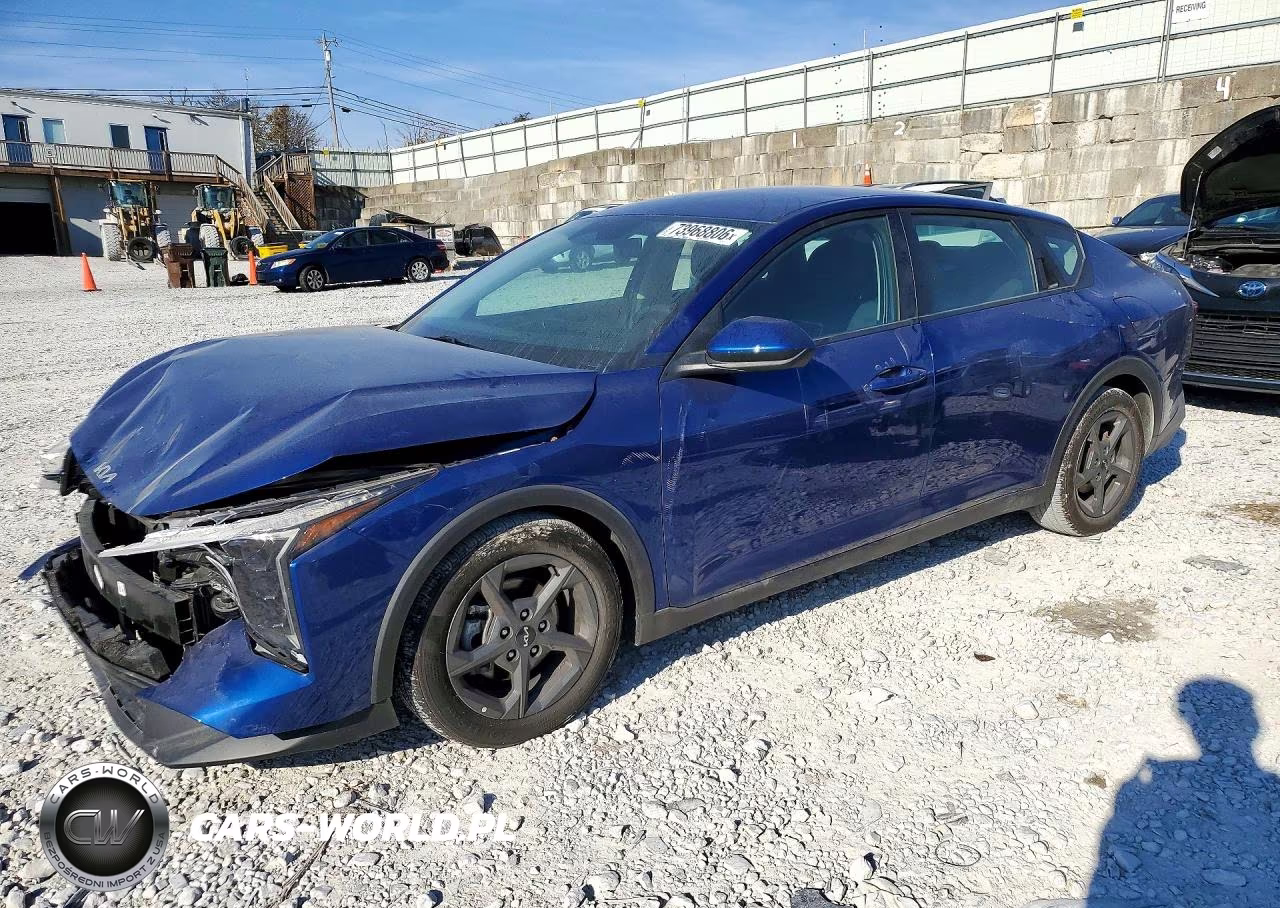 2025 Kia K4 Lxs VIN:3KPFT4DE0SE045724 - 1