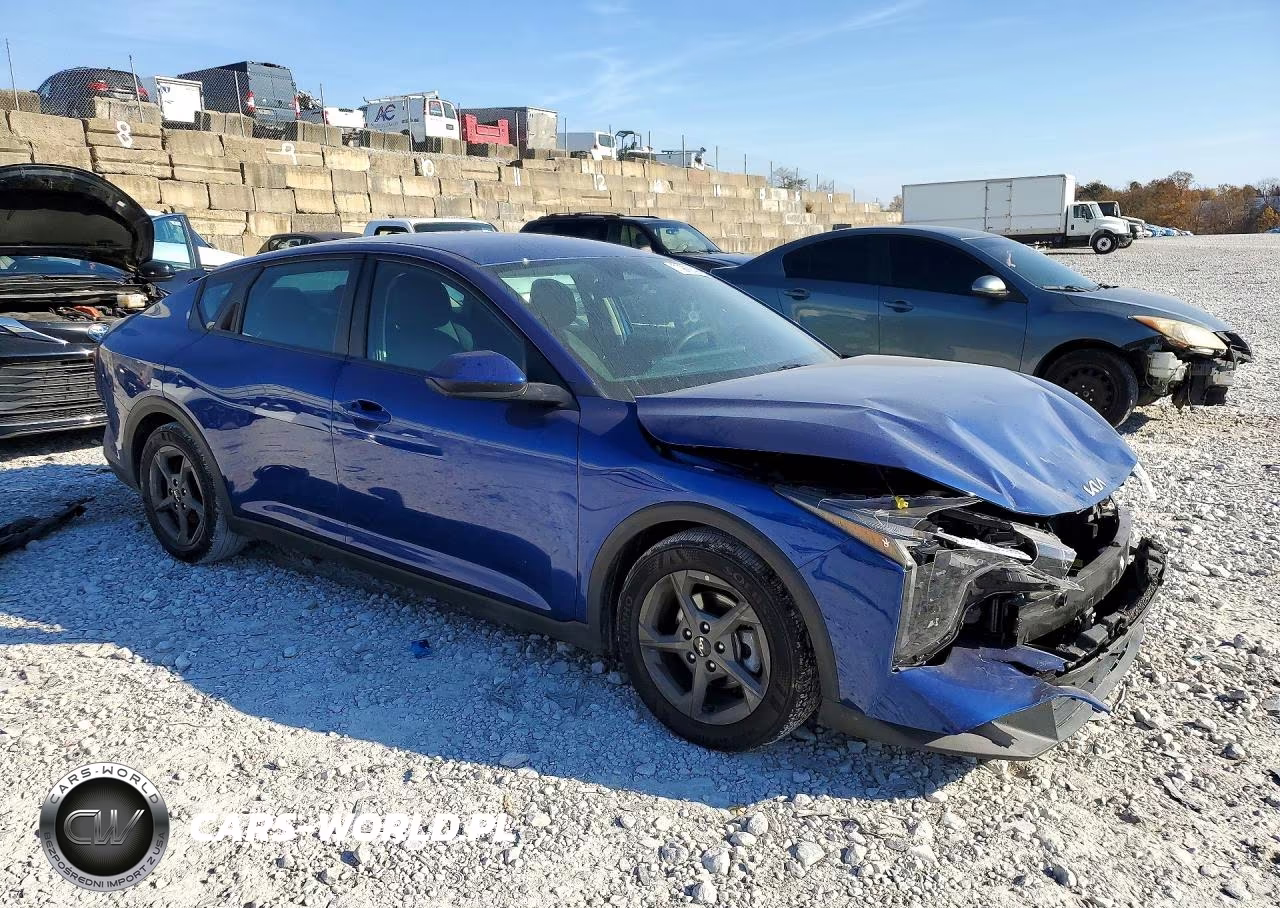 2025 Kia K4 Lxs VIN:3KPFT4DE0SE045724 - 4