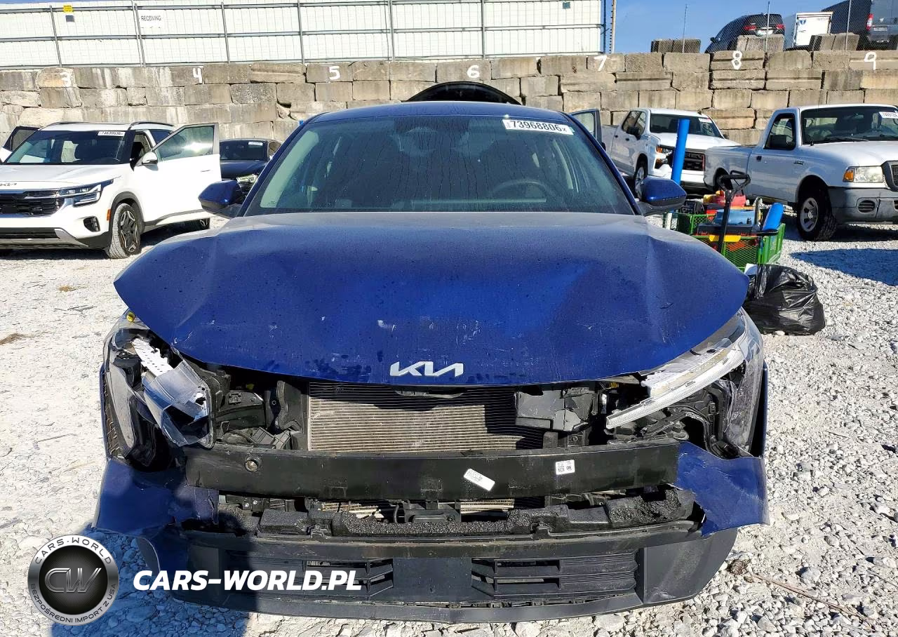 2025 Kia K4 Lxs VIN:3KPFT4DE0SE045724 - 5