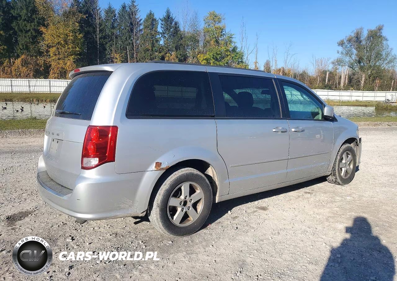 2012 Dodge Grand Caravan Sxt VIN:2C4RDGCG3CR131334 - 3