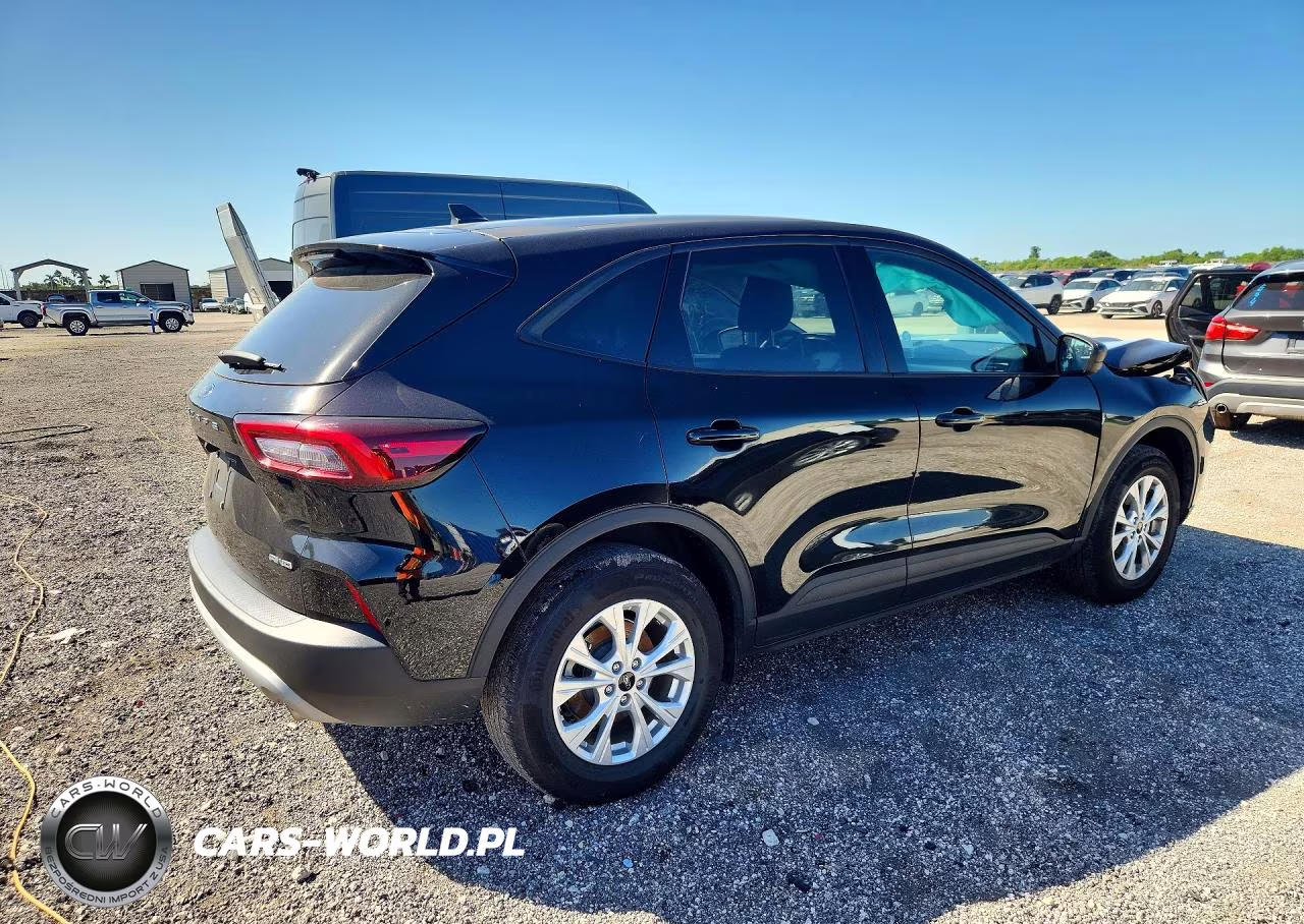 2025 Ford Escape Active VIN:1FMCU9GN4SUB17532 - 3