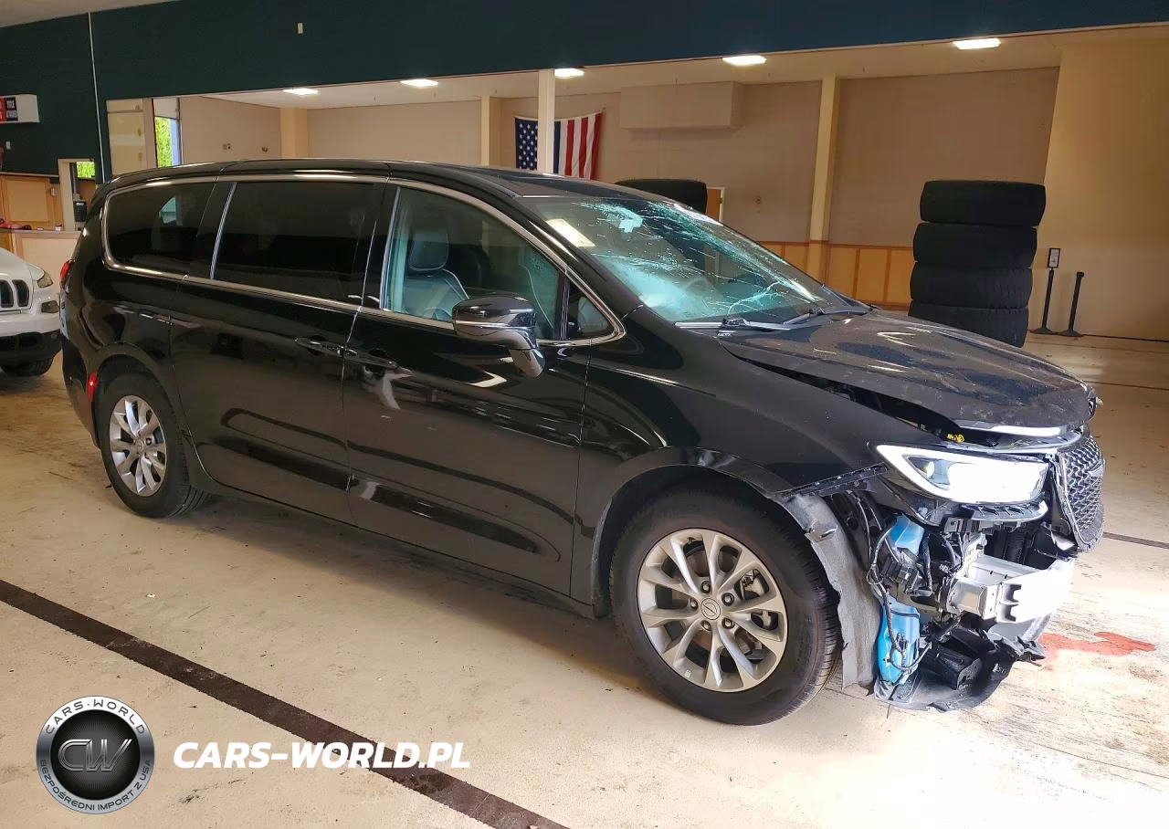 2026 Chrysler Pacifica Limited VIN:2C4RC1GG2TR250048 - 4