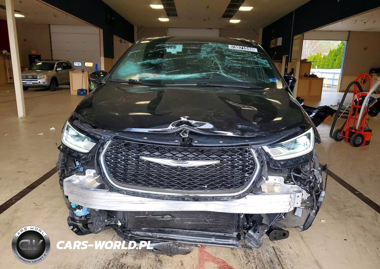 2026 Chrysler Pacifica Limited VIN:2C4RC1GG2TR250048 - 5