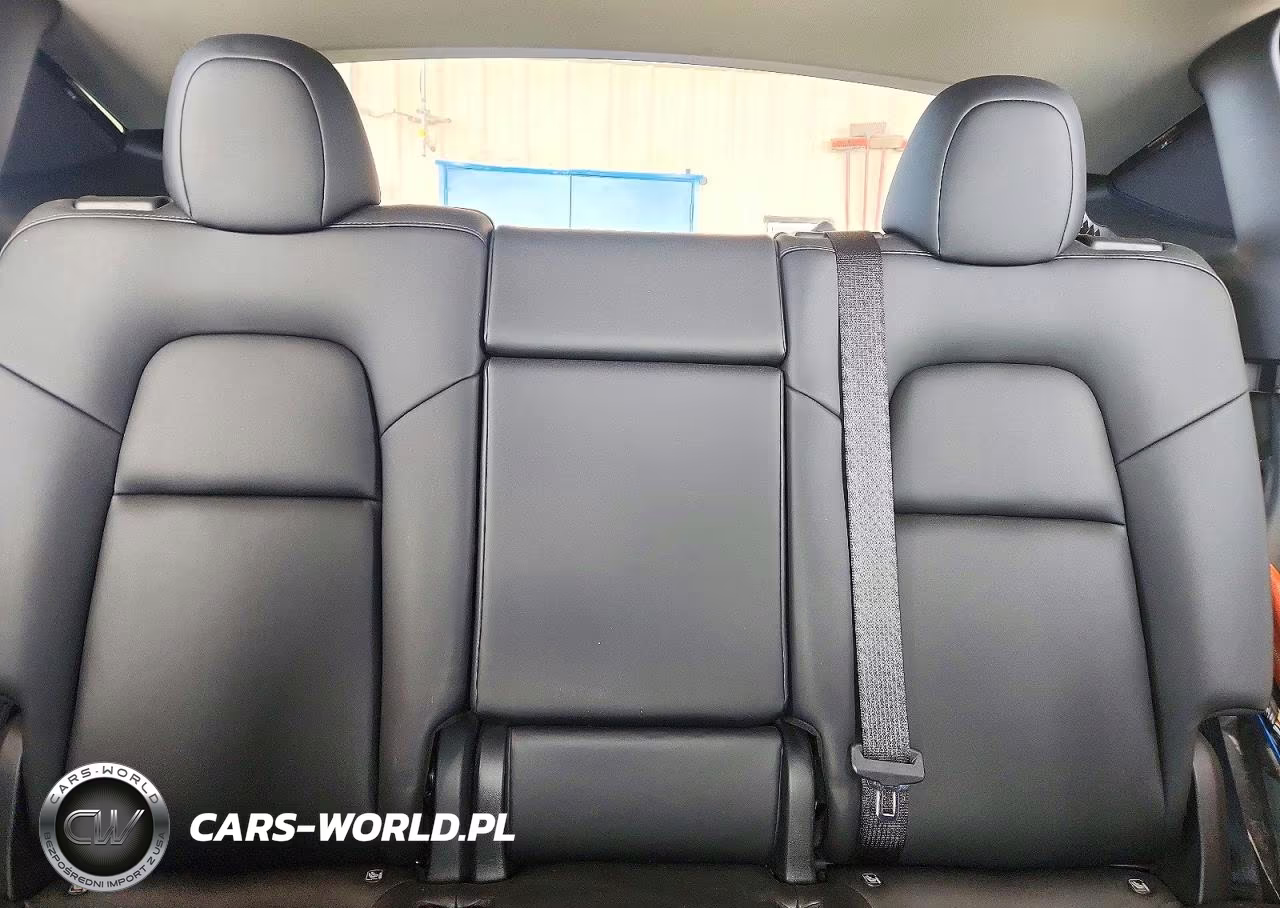 2022 Tesla Model Y VIN:7SAYGDEE0NF455128 - 10