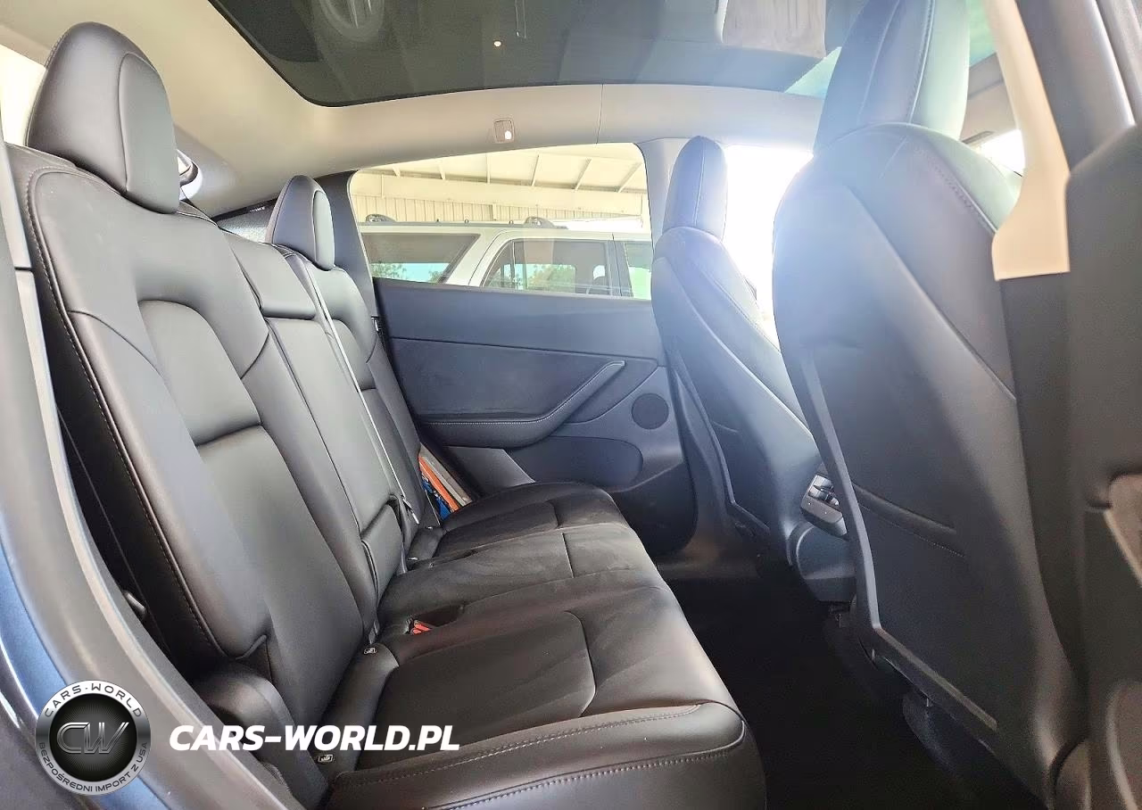 2022 Tesla Model Y VIN:7SAYGDEE0NF455128 - 11