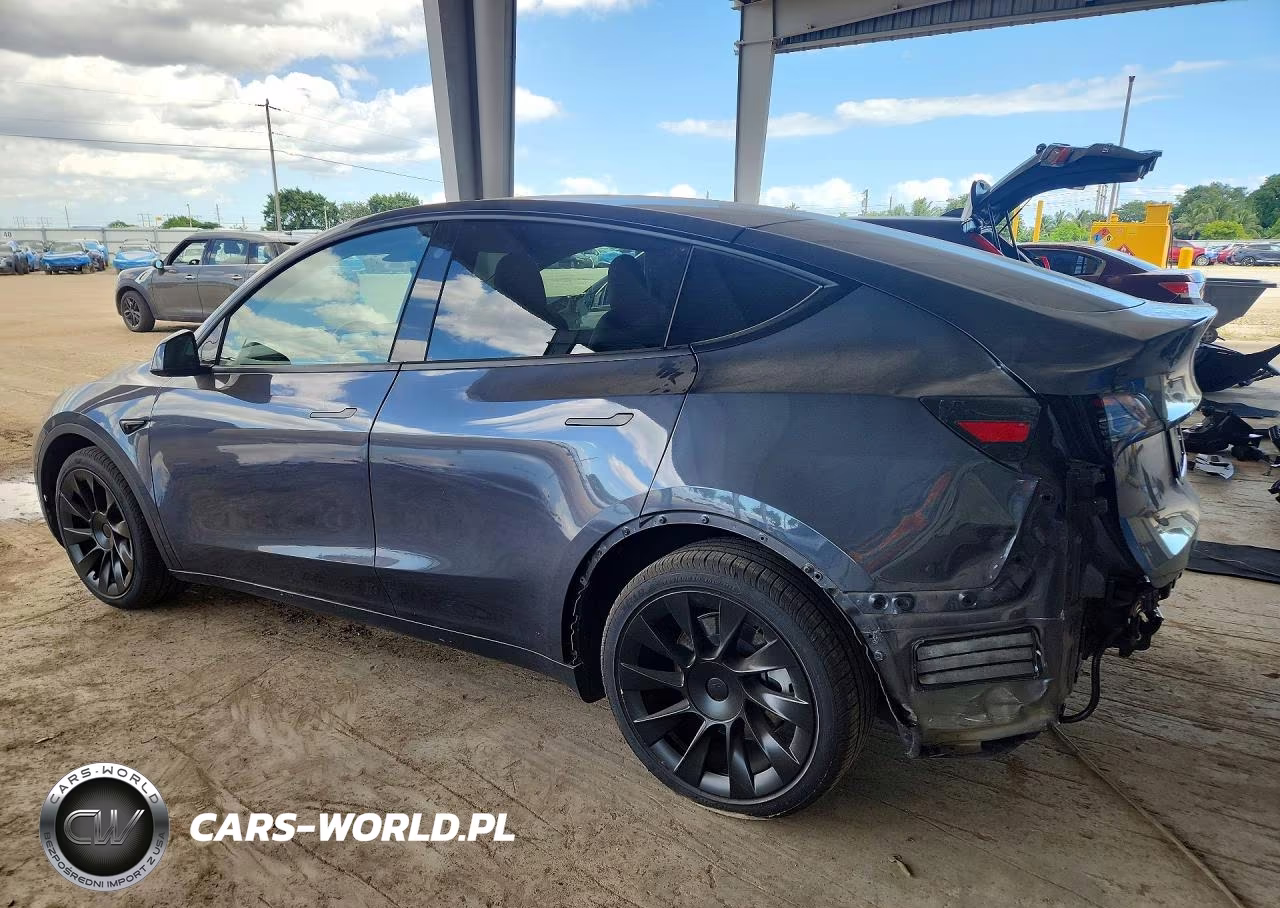 2022 Tesla Model Y VIN:7SAYGDEE0NF455128 - 2