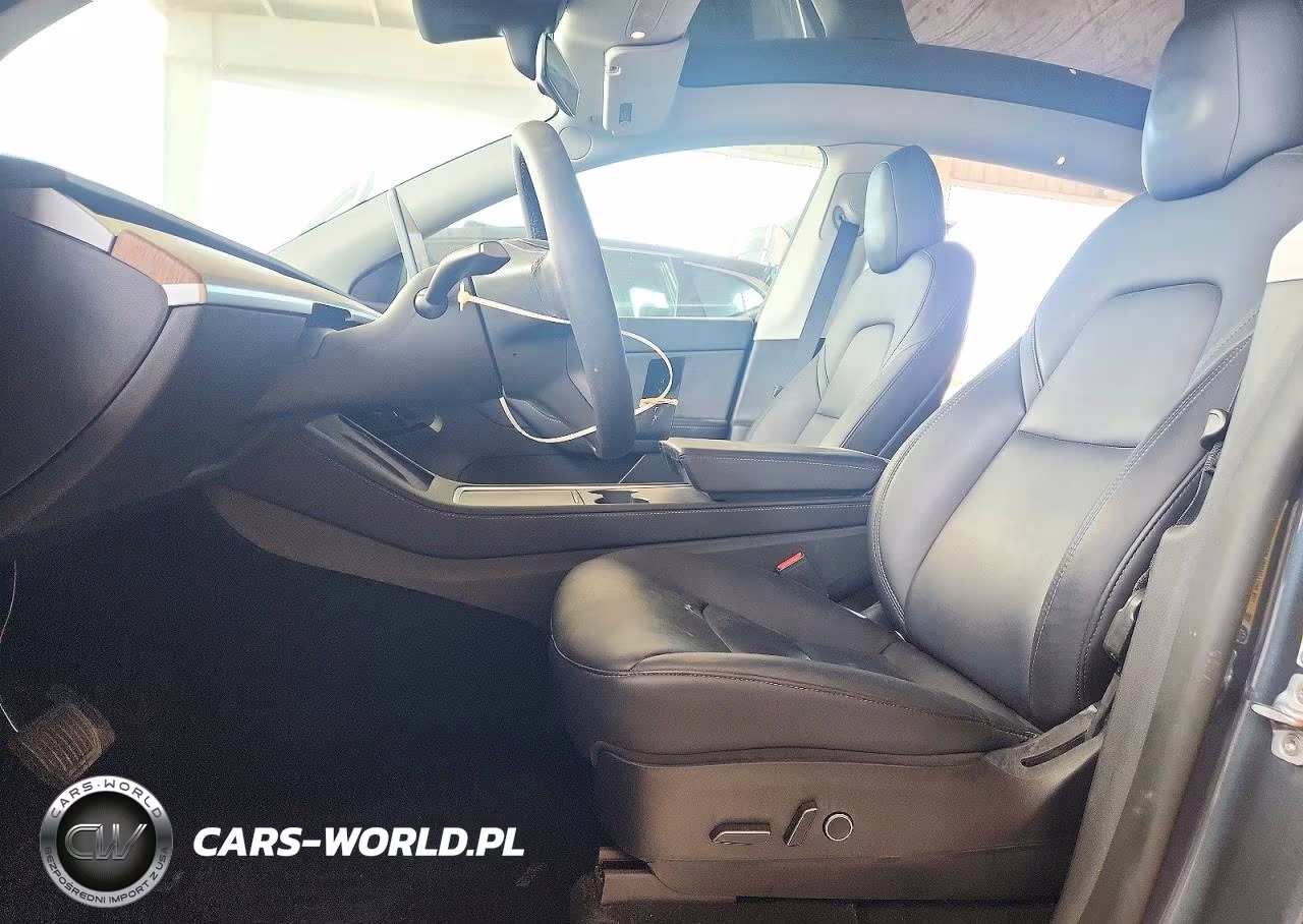 2022 Tesla Model Y VIN:7SAYGDEE0NF455128 - 7