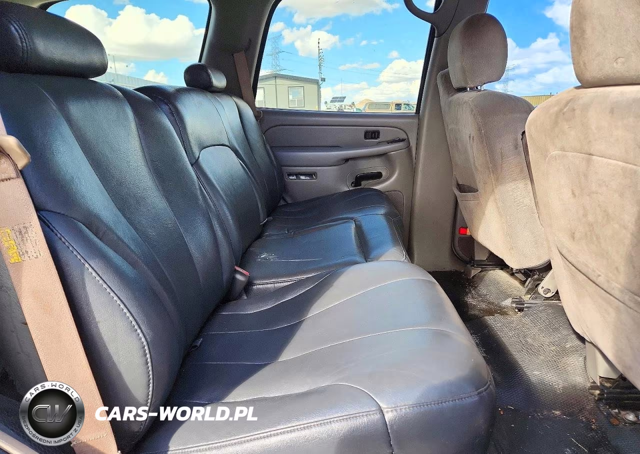 2005 Chevrolet Tahoe C1500 VIN:1GNEC13Z65R206642 - 11