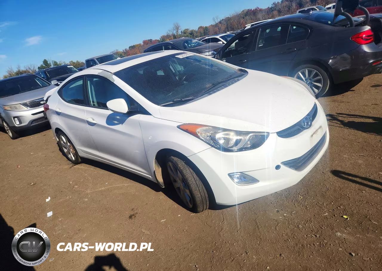 2013 Hyundai Elantra Limited VIN:5NPDH4AE4DH427508 - 4