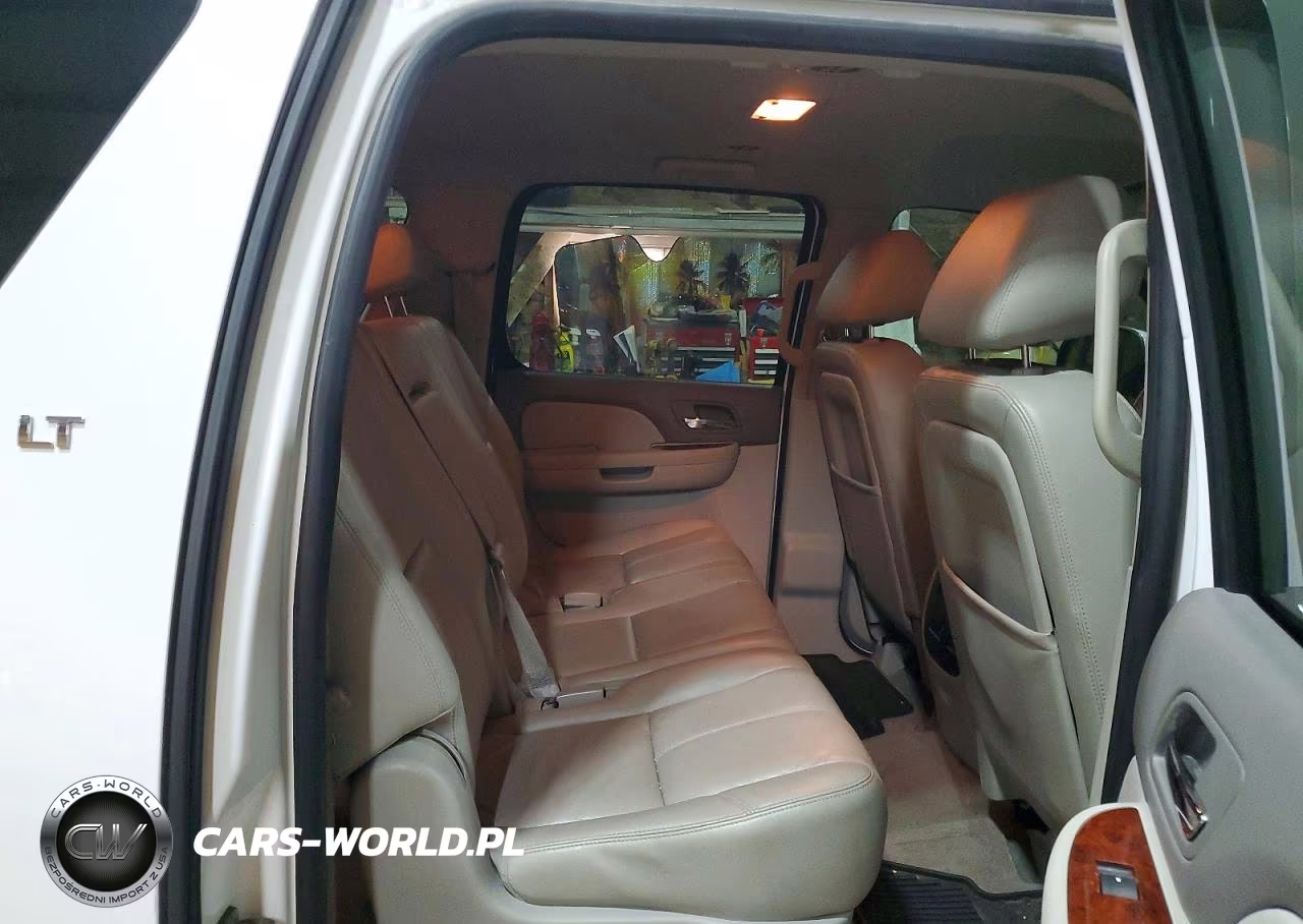 2010 Chevrolet Suburban K1500 Lt VIN:1GNUKJE36AR116814 - 11
