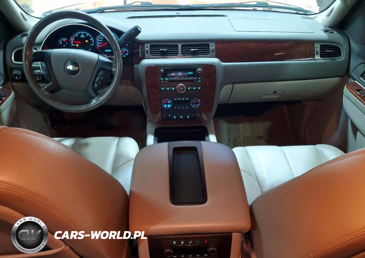 2010 Chevrolet Suburban K1500 Lt VIN:1GNUKJE36AR116814 - 8