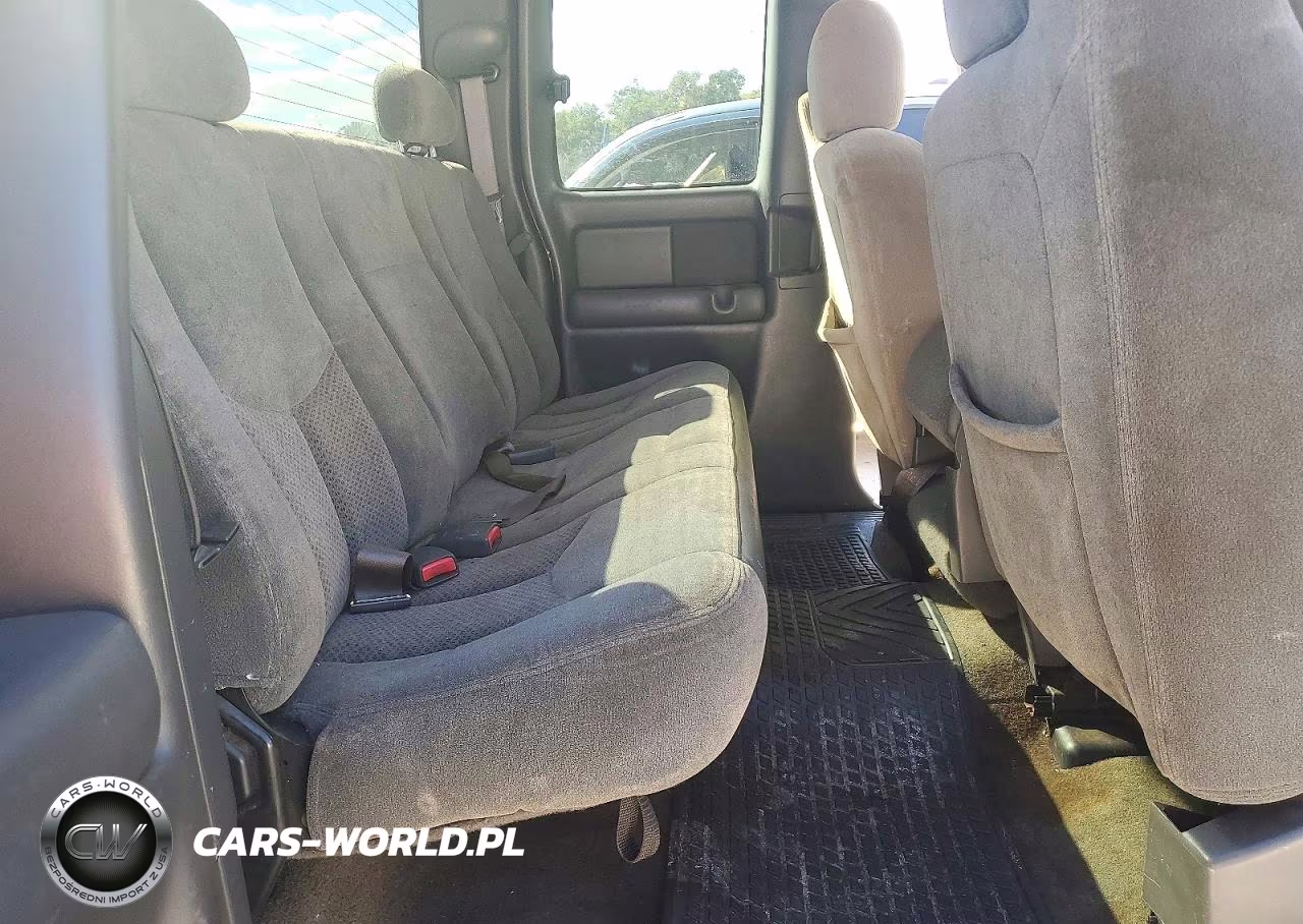 2003 Chevrolet Silverado K2500 Heavy Duty VIN:1GCHK29U23E194911 - 10