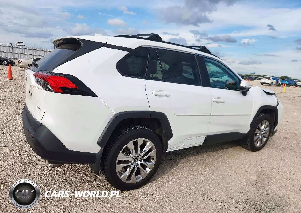 2020 Toyota Rav4 Xle Premium VIN:2T3C1RFV6LW077523 - 3