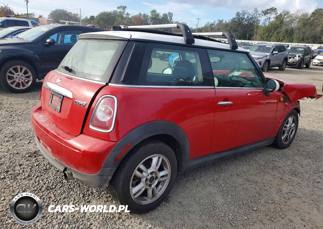 2013 Mini Cooper VIN:WMWSU3C50DT692378 - 3