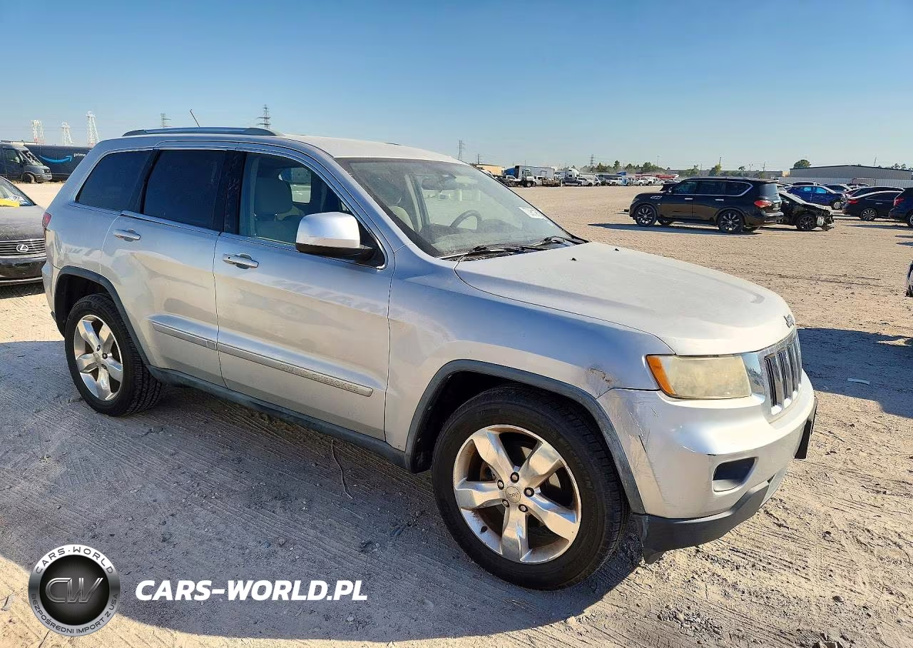 2012 Jeep Grand Cherokee Laredo VIN:1C4RJEAG6CC119462 - 4