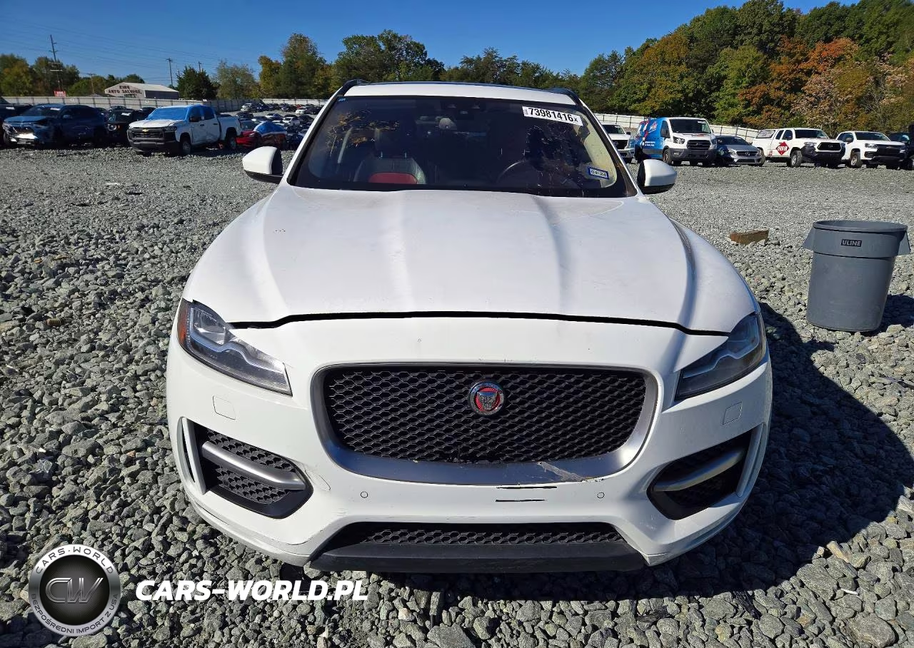 2017 Jaguar F-Pace R - Sport VIN:SADCL2BVXHA079678 - 5
