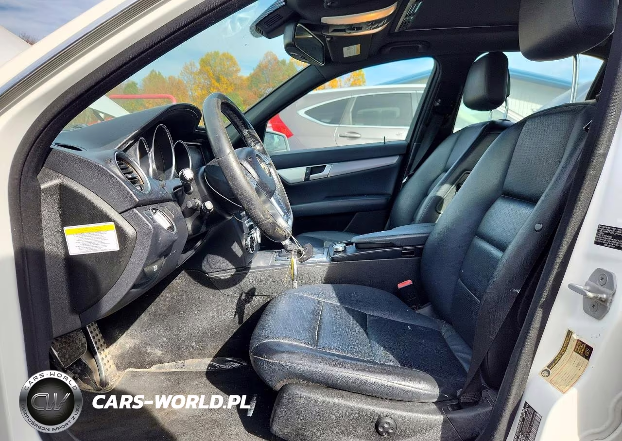 2014 Mercedes-Benz C 300 4Matic VIN:WDDGF8AB0ER302943 - 7