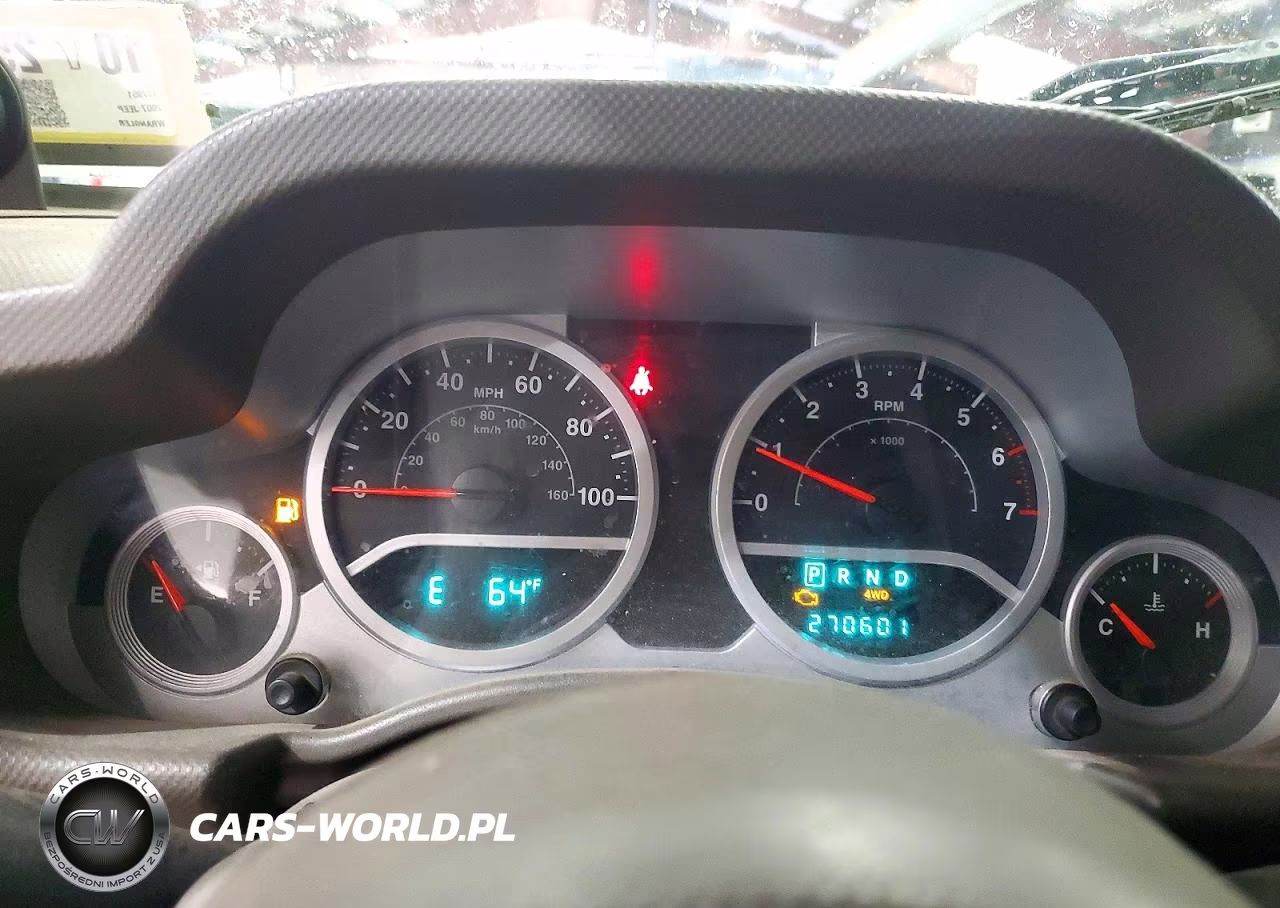 2007 Jeep Wrangler Sahara VIN:1J4GA59137L157951 - 9