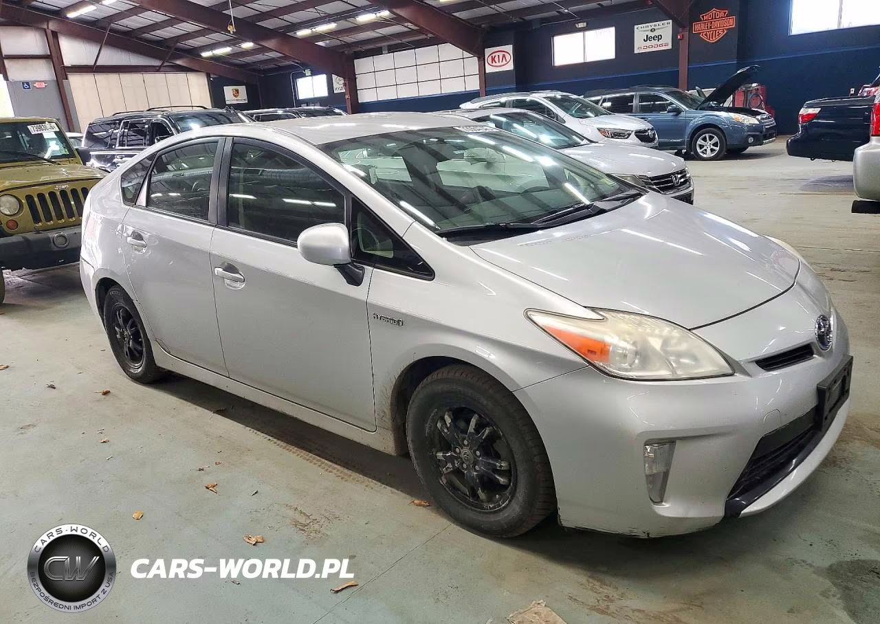 2013 Toyota Prius Two VIN:JTDKN3DU1D5598262 - 4