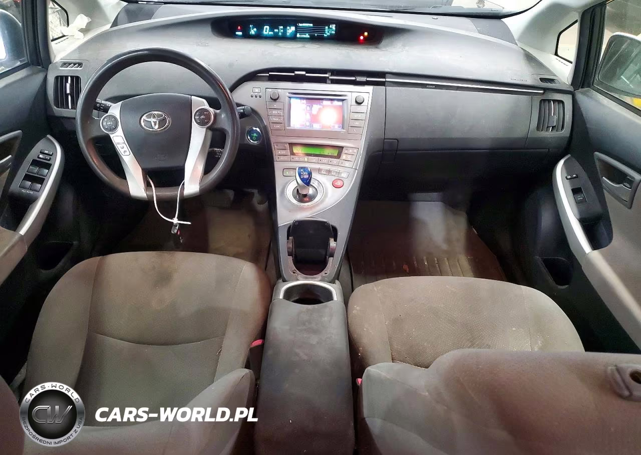 2013 Toyota Prius Two VIN:JTDKN3DU1D5598262 - 8