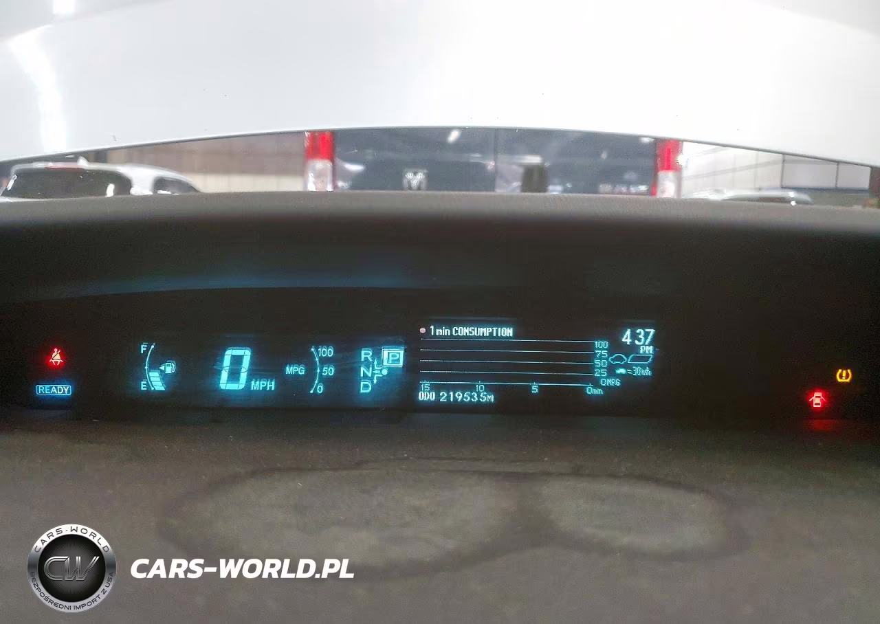 2013 Toyota Prius Two VIN:JTDKN3DU1D5598262 - 9