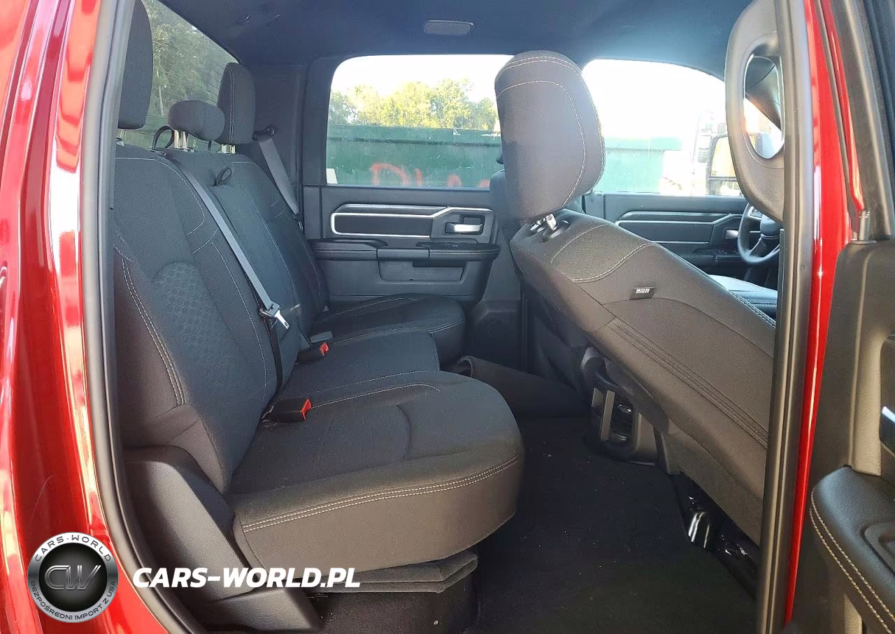 2026 Ram 2500 Big Horn VIN:3C6UR5DJ8TG200476 - 10