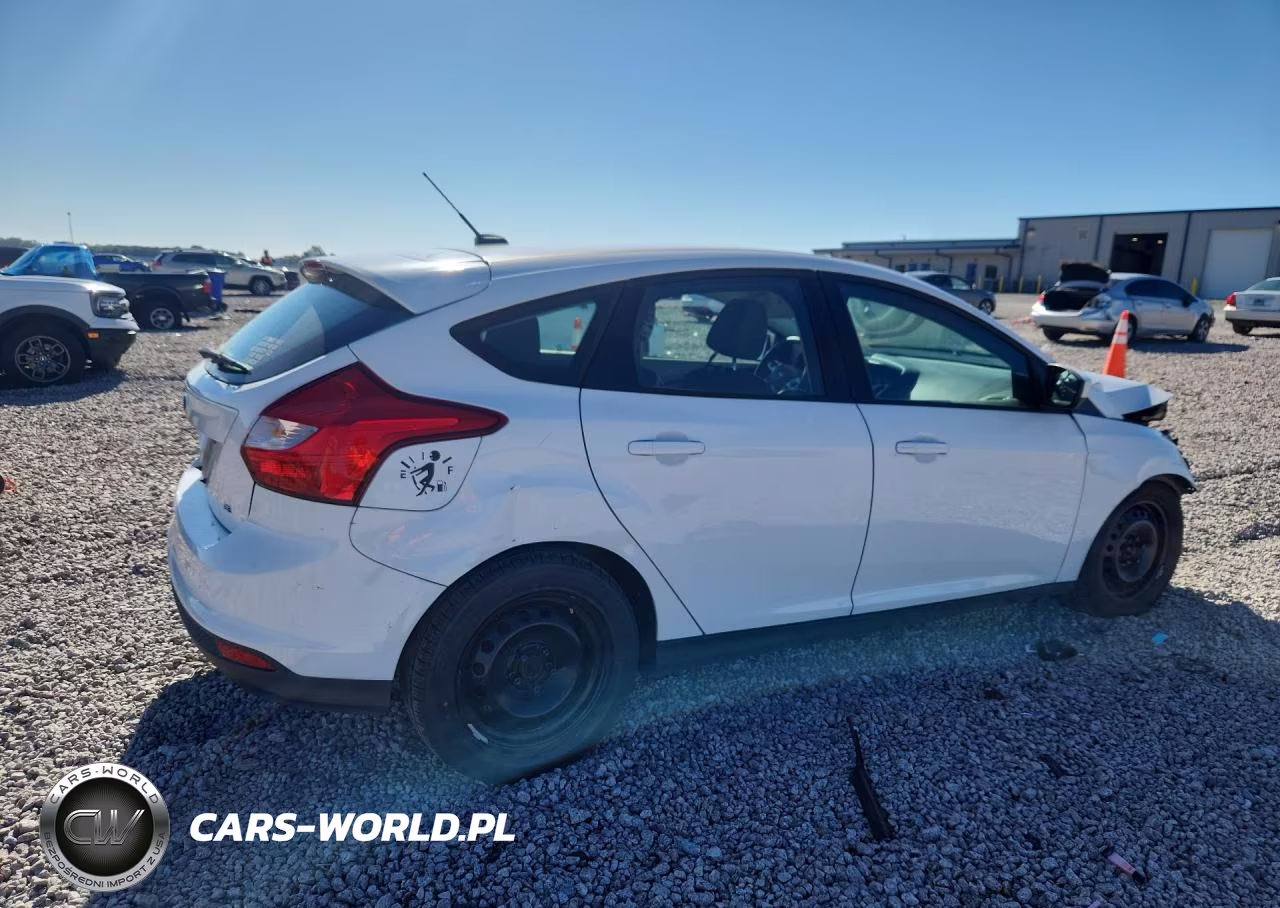 2012 Ford Focus Se VIN:1FAHP3K29CL204903 - 3