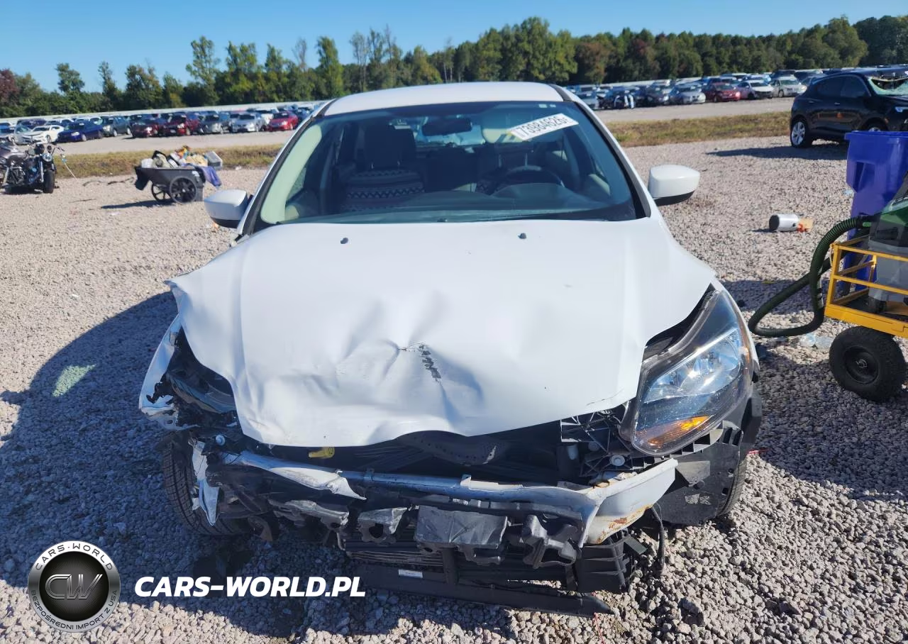 2012 Ford Focus Se VIN:1FAHP3K29CL204903 - 5