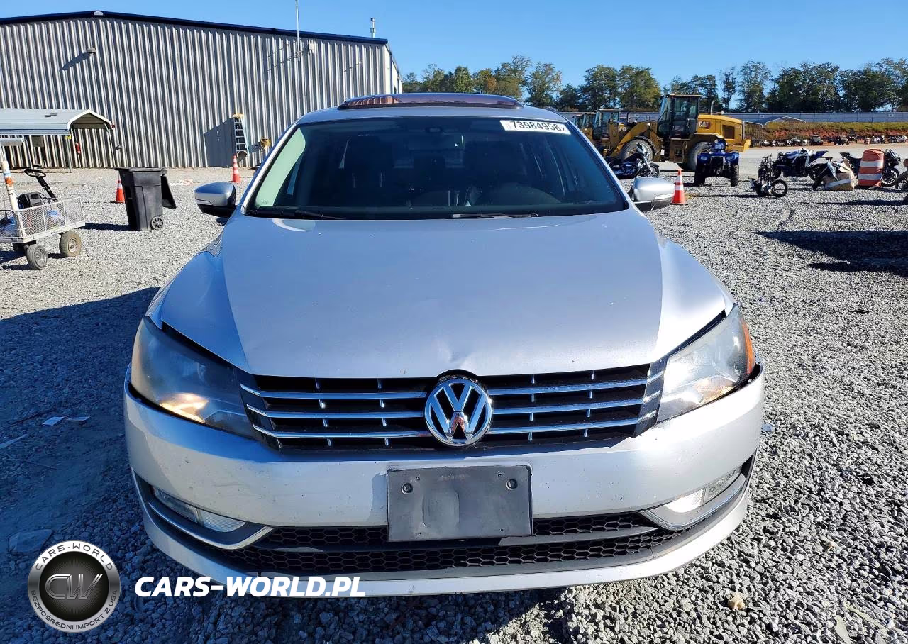 2014 Volkswagen Passat Sel VIN:1VWCN7A38EC055413 - 5