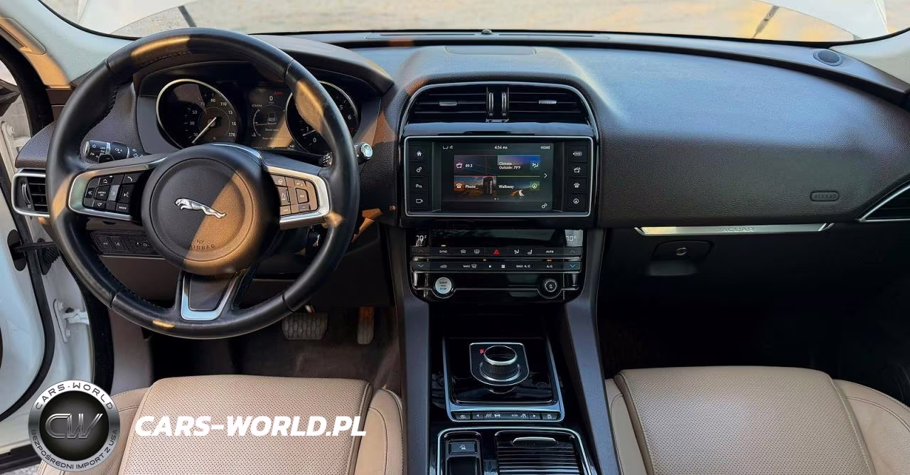2018 Jaguar F-Pace Prestige VIN:SADCK2EV3JA271285 - 9
